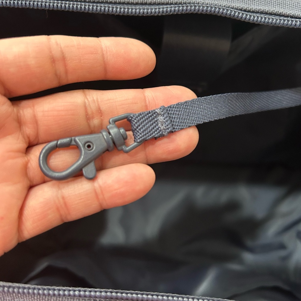 **SOLD** BEIS The Weekender 
in Navy Travel Sophisticated Vacation Unisex - Picture 6 of 16